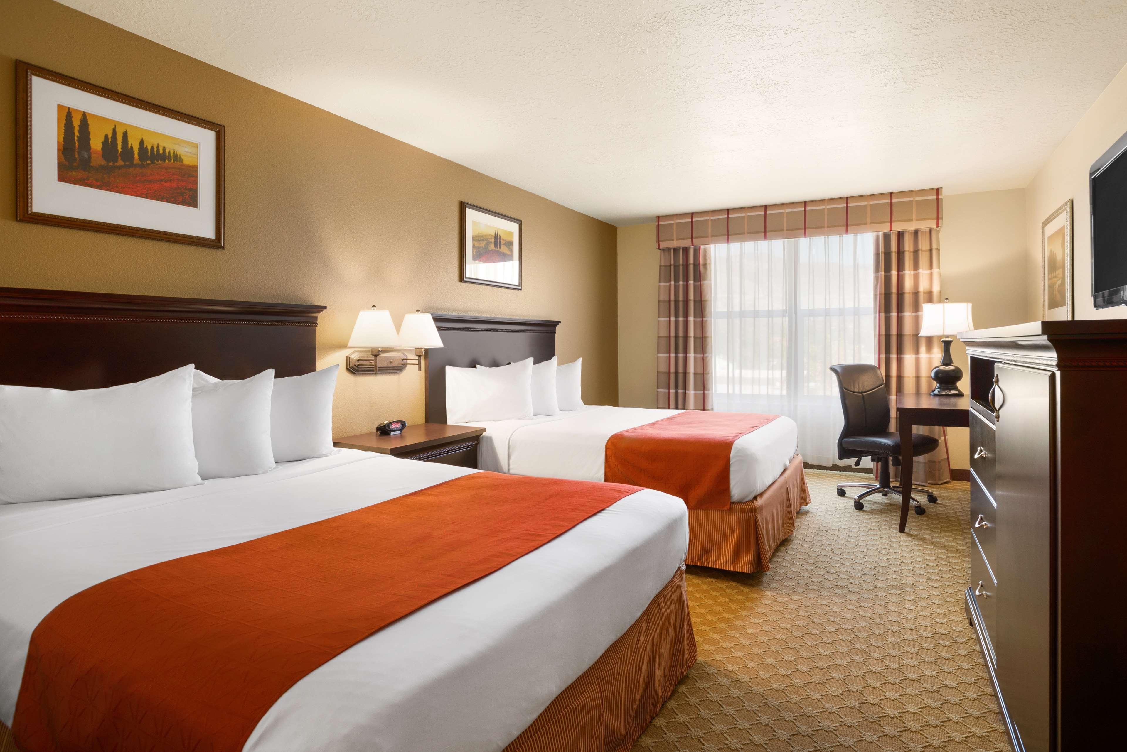 Holiday Inn Express & Suites Salt Lake City N - Bountiful Exterior photo